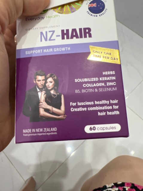 Đã nhận hàng hơi lâu vì cửa hàng ở tận Hà Nội hy vọng dùng sẽ cải thiện được tóc rụng