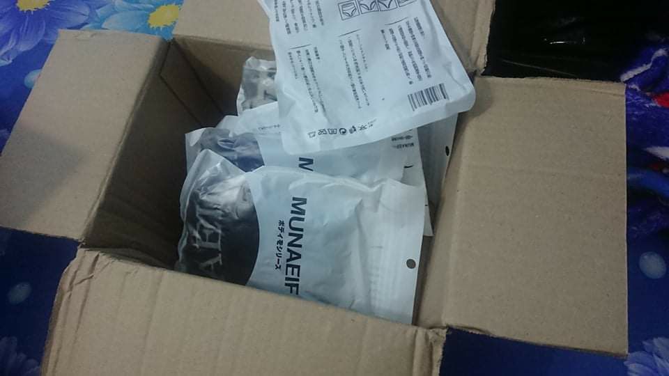 mua đc giảm giá nói chung rẻ nên ko yêu cầu nhìu chỉ cần đúng mẫu đủ mẫu là đc. gần tết giao hàng hơi lâu. hàng y hình, mặc thì chưa biết sao nữa