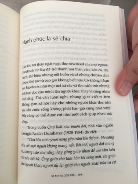 Một cuốn sách hay truyền cảm hứng về một lối sống đẹp, văn minh và sâu sắc điều mà người Việt hiện nay đang thiếu trầm trọng. Những ai có cùng giá trị cốt lõi với tác giả nhưng còn chưa tự tin hoặc hoài nghi bản thân thì có thể xem đây là cuốn sách khẳng định lại những giá trị đó cũng như là một minh chứng cho thấy với những giá trị đó ta hoàn toàn có thể vươn lên có một cuộc sống hạnh phúc trong cuộc sống này. Một cuốn sách mà mọi người rất nên đọc.