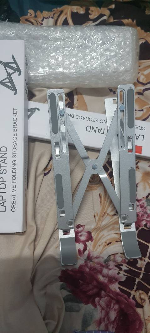 Chăc chắn, nhỏ gọn, dễ mang theo
Màu hợp với lap của mình
Rẻ mà đẹp, giao đủ số lượng, đóng gói chắc chắn 
Nên mua nhé