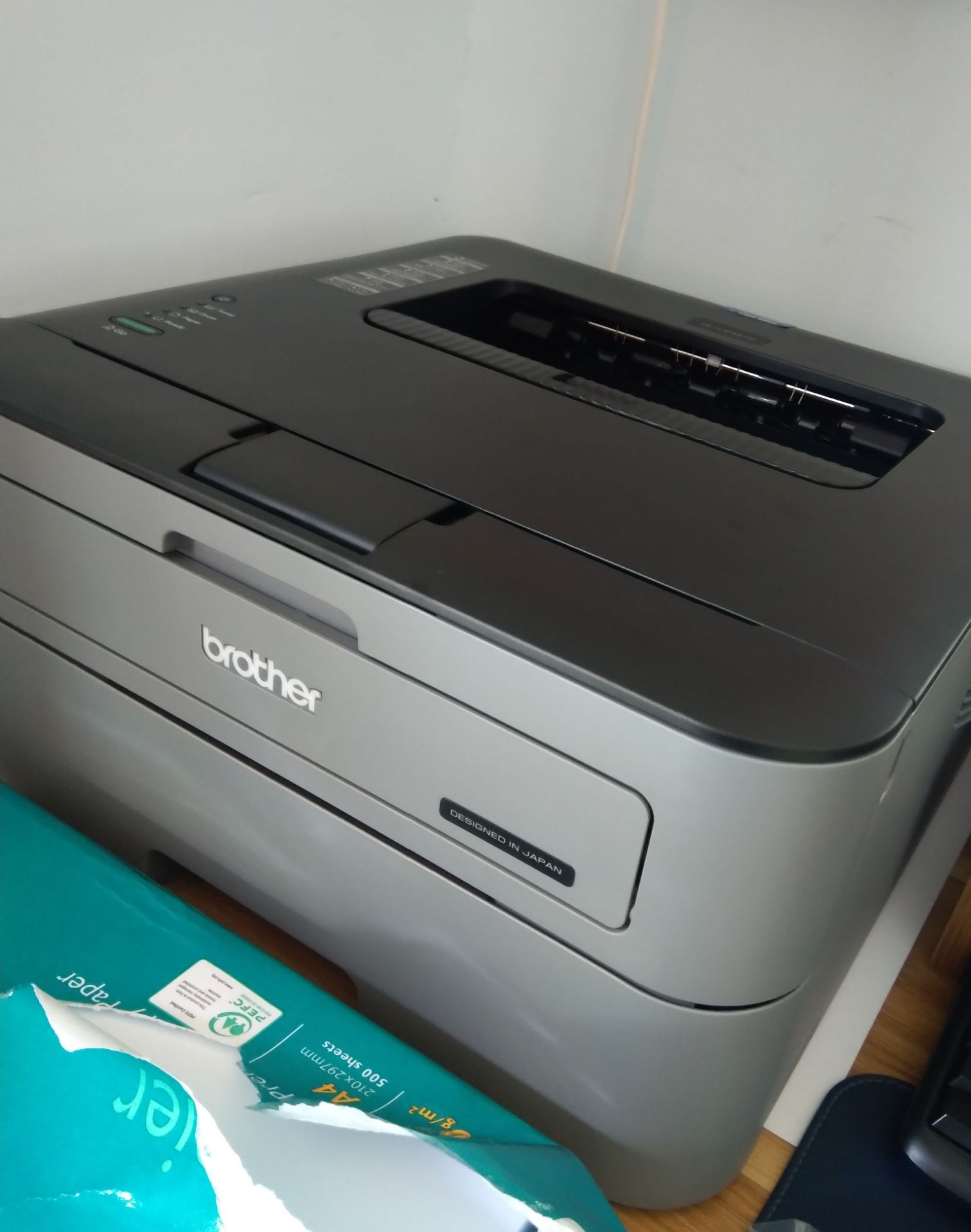 Lúc viết đánh giá này thì mình đã in được hơn 500 tờ. Máy in rất tốt và nhanh, đảo mặt tự động rất tiện lợi, shop tư vấn nhiệt tình, rất đáng để mua máy in này. Lúc viết đánh giá này thì mình đã in được hơn 500 tờ. Máy in rất tốt và nhanh, đảo mặt tự động rất tiện lợi, shop tư vấn nhiệt tình, rất đáng để mua máy in này.