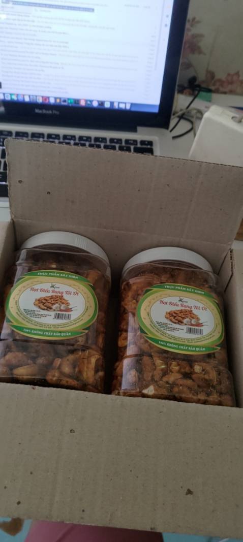 Hạt hơi cháy, nhưng ko ảnh hưởng chất lượng nhiều. Với giá ko cao thì nhận được bấy nhiêu đây cũng vừa đủ. Mong shop có cải thiện chất lượng để bán đc nhiều hơn