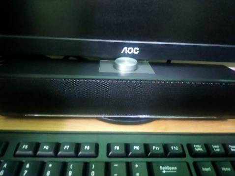 Sản phẩm có tới 2 hộp bọc bên ngoài, nhìn là thấy ok rồi. *** loa rất ưng luôn, dễ xài, cắm 2 dây âm thanh + usb là xong. Âm lớn, ổn, vặn lớn nhất thì cũng rè nhẹ thôi. Chỉ có cái là bass ko đã tai như mấy loa xịn hơn nhưng với giá này thì thật sự rất tốt rồi!