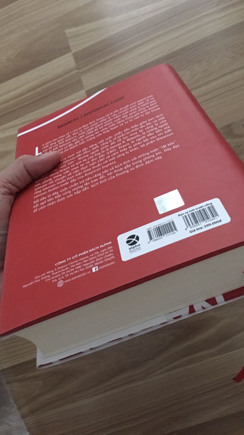 Sách bìa cứng đẹp, nội dung được đánh giá khá cuốn, mình mua vì đọc review thấy hợp và đã lướt sơ qua. Khá Ok