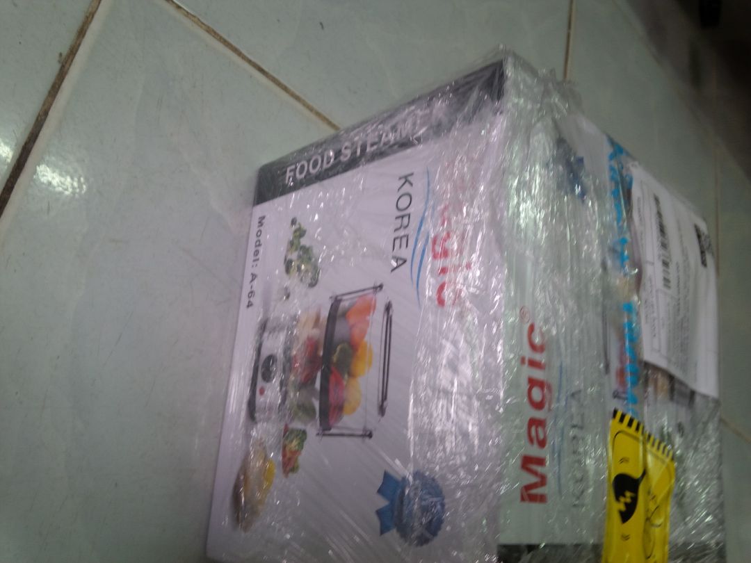 Máy hấp Magic Korea rất tốt cho việc hâm nóng thức ăn , hấp chín thực phẩm tươi sống mà không làm mất hương vị . Máy tỏa nhiệt nhanh hơi nóng lan đều trong xửng nhựa , tự ngắt điện theo thời lượng sử dụng . Hàng giao nhanh và được bảo quản tốt trong khi vận chuyển và giao nhận . Cám ơn shop & TIKI .