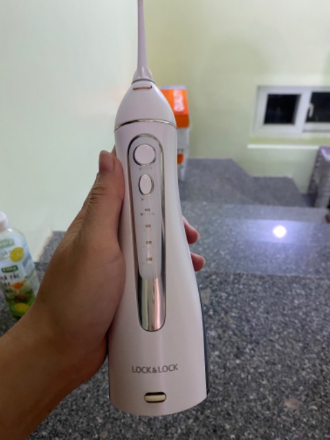 Mới mua từ tháng 4/2023 đến cuối tháng 10 thì hỏng, tốc độ nước mạnh rất ok mỗi tội k bền. 700k mac dùng đx có 6 tháng hơn tý tính ra hơn 100k 1 tháng. Như đi thuê ý