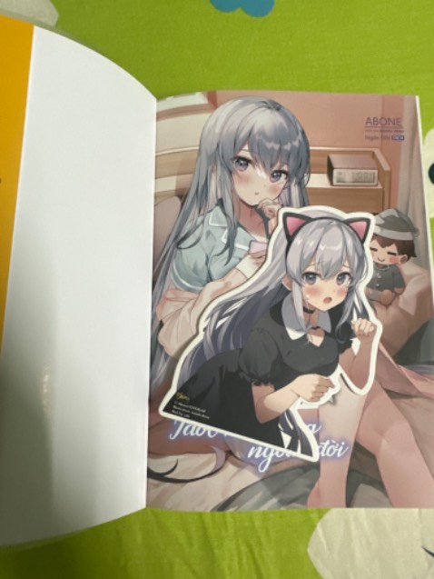 Phù hợp với lứa tuổi học sinh còn mộng mơ, nếu đã lớn đến lứa tuồi sắp có gia đình thì sẽ thấy không còn phù hợp vì mô típ cũ quá rồi. Bookmark đẹp, dịch vụ giao hàng, đóng gói các kiểu thì tuyệt vời.