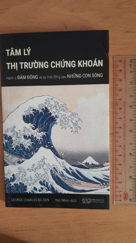 Giao hàng rất nhanh, đặt hôm thứ Bảy thì thứ Ba đã có. Rất hài lòng về việc vận chuyển giao hàng.
Sách chất lượng tốt, mặc dù dính chút keo ngoài bìa, không đáng kể. Giá rẻ và được freeship mà.