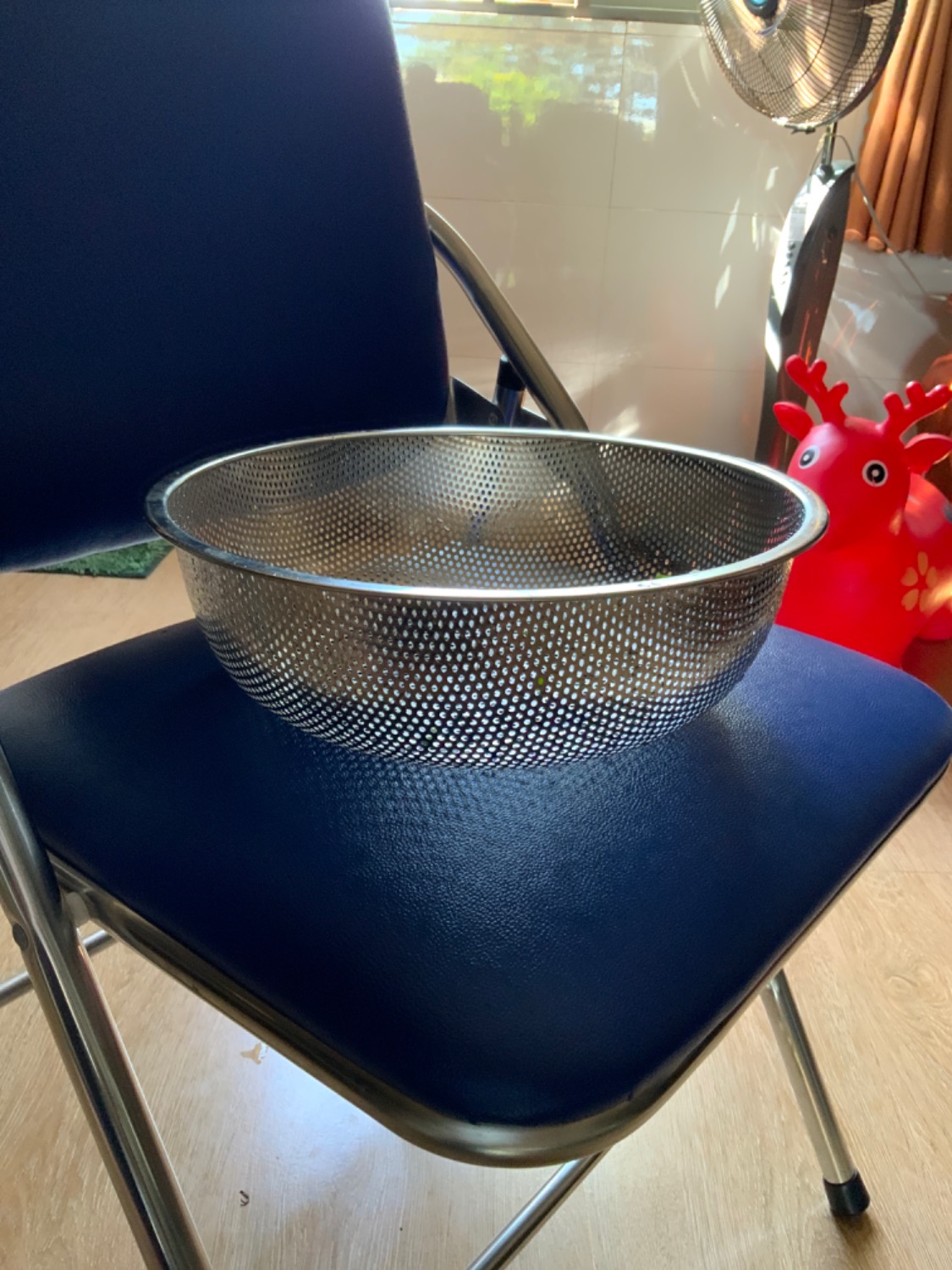 hàng không đúng như mô tả ,chân , quai không có mềm như rổ nhựa hàng không đúng như mô tả ,chân , quai không có mềm như rổ nhựa