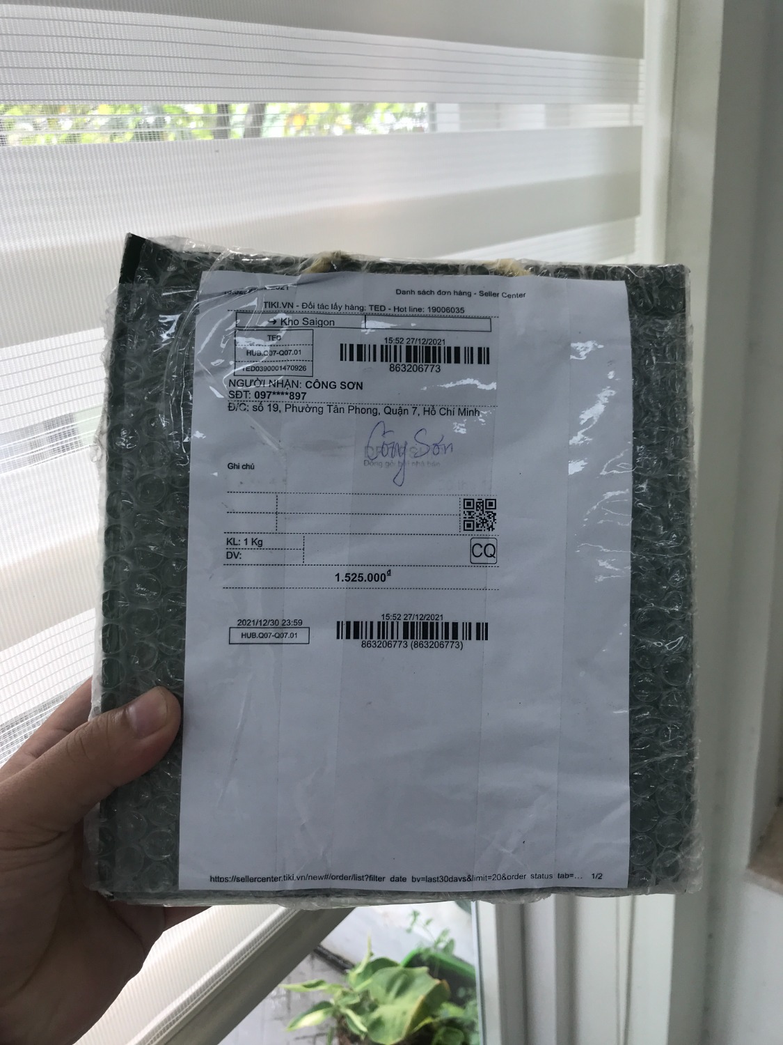 Do dịch nên cũng chuẩn bị tâm lý đặt hàng sẽ chờ lâu, nhưng Shop làm bất ngờ quá. Giao hàng siêu nhanh luôn Mặt hàng này mình từng sử dụng qua rồi, rất OK, HÀNG DÙNG CỰC KỲ CHẤT LƯỢNG , bao bọc cực kỳ chắc chắn và kỹ lưỡng