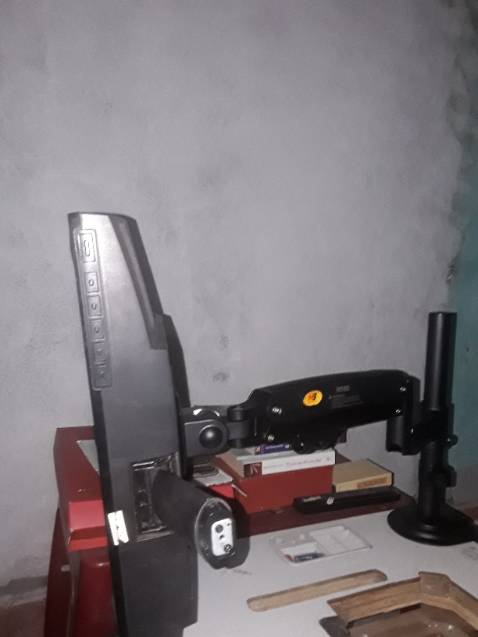 Mình gặp vấn đề và được Shop tư vấn nhiệt tình. Vấn đề đã giải quyết xong. Xin lỗi shop vì chưa hỏi shop mà đã đánh giá 1 sao ngay. Hàng tốt nên mua. Trong tương lai sẽ mua hàng ở shop.