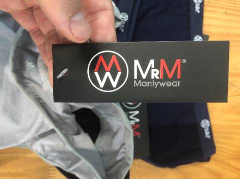 Rất Đáng Tiền.
Hàng giao siêu nhanh, sáng đặt chiều có luôn rồi, shop đóng gói hộp rất đẹp, nhìn rất lịch sự.
Hàng Brand có tem mác đầy đủ
Chất lượng thì okia, quần hơi mỏng nhưng sờ rất mát tay, không biết mặc có được bền không. Đánh giá dịch vụ đóng gói, giao hàng 5*, còn chất lượng chưa xài nên cho tạm 4,9*. Hàng tốt chắc chắn sẽ quay lại mua thêm trong tương lai. Tks ! Rất Đáng Tiền.
Hàng giao siêu nhanh, sáng đặt chiều có luôn rồi, shop đóng gói hộp rất đẹp, nhìn rất lịch sự.
Hàng Brand có tem mác đầy đủ
Chất lượng thì okia, quần hơi mỏng nhưng sờ rất mát tay, không biết mặc có được bền không. Đánh giá dịch vụ đóng gói, giao hàng 5*, còn chất lượng chưa xài nên cho tạm 4,9*. Hàng tốt chắc chắn sẽ quay lại mua thêm trong tương lai. Tks !