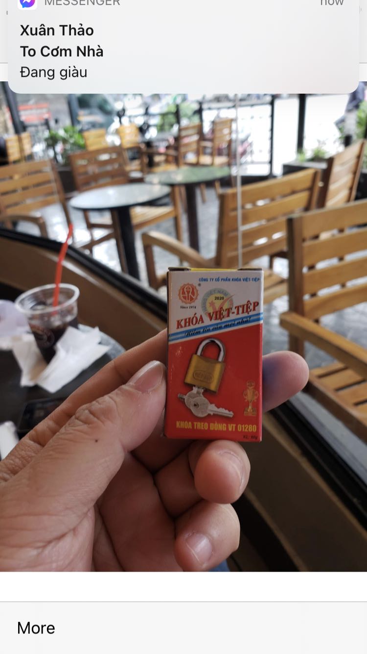 Hàng chuẩn chính hãng, mình k nghĩ đặt hàng mà giao lẹ đến thế. Vote 5sao cho cửa hàng