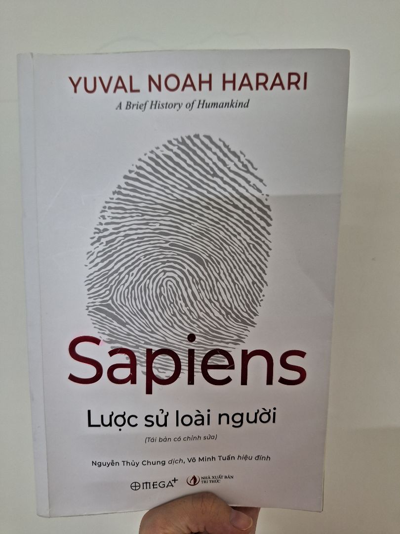 Một lượng kiến thức khổng lồ và những góc nhìn mới mẻ của tác giả về lịch sử loài người. Một cuốn sách tuyệt vời.