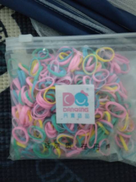 Độ co giãn tốt, màu sắc phù hợp, dễ dùng, nếu không khuyến mãi giá hơi mắc xíu, còn khuyến mãi thì ok