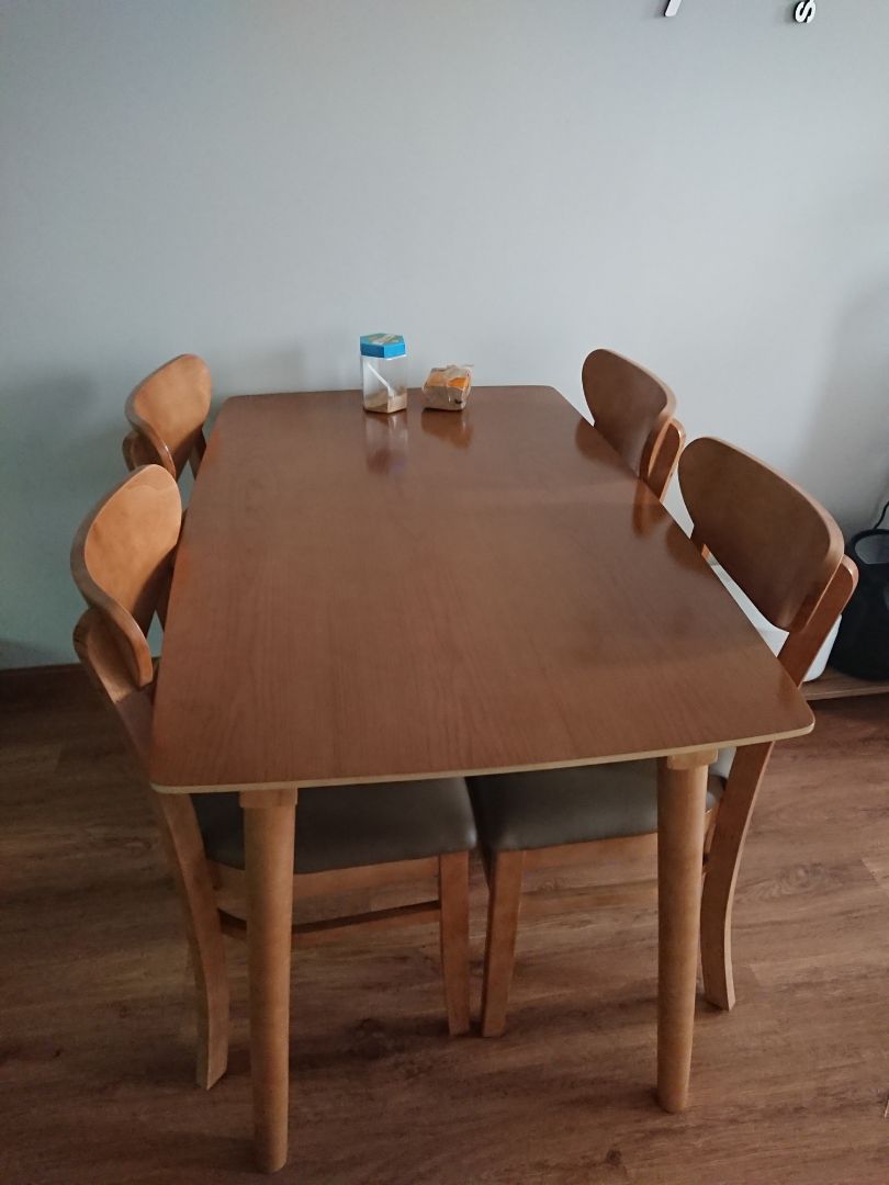 Hàng đúng như mô tả. Đẹp mà rẻ. Giao hàng nhanh nhiệt tình. Báo 3h giờ mà đến muộn nhưng gọi khách xin họ chờ thêm mấy phút. Mọi người nên mua ở đây nhé. Vote uy tín.