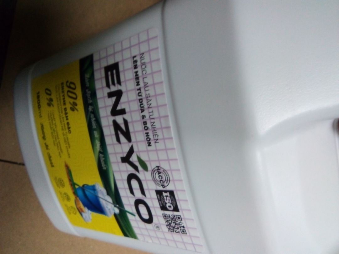 nước lau sàn mùi thơm sả chanh mùi cực thư dãn, mà còn đỡ muỗi hẳn