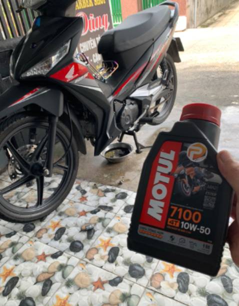 Shop uy tín , xưa nay chỉ xài mỗi loại này cho tất cả xe trong nhà. Shop uy tín , xưa nay chỉ xài mỗi loại này cho tất cả xe trong nhà.