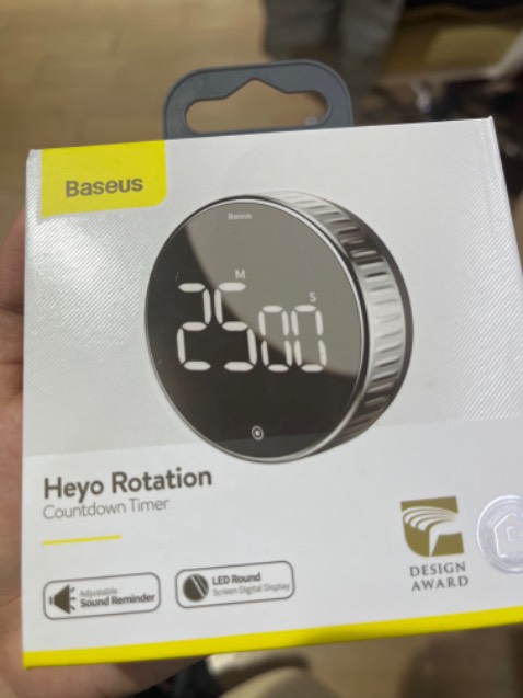 Giao không đúng mẫu như hình và mô tả. KH nhắn tin ko phản hồi