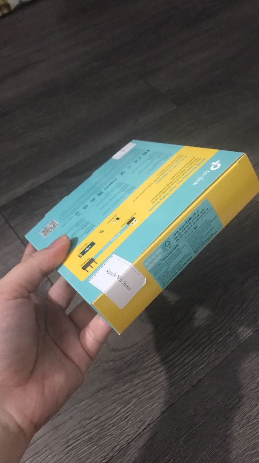 Tiki luôn có hộp bên ngoài tuy nhiên không có xốp bên trong để tránh xê dịch. Giao hàng nhanh chóng. Tiki luôn có hộp bên ngoài tuy nhiên không có xốp bên trong để tránh xê dịch. Giao hàng nhanh chóng.