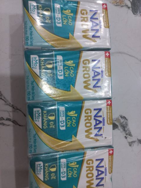 Shop ơi, vui lòng đổi giúp em thùng sữa có đường đi ạ, shop giao ko đường, bé nhà em ko uống được, em sẽ bù thêm, mong shop hỗ trợ em, số em *** ạ Shop ơi, vui lòng đổi giúp em thùng sữa có đường đi ạ, shop giao ko đường, bé nhà em ko uống được, em sẽ bù thêm, mong shop hỗ trợ em, số em *** ạ