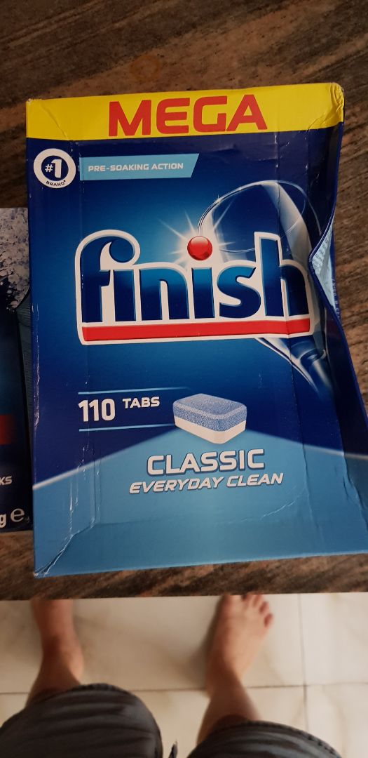 Hàng bị móp méo. Hình ảnh đầu tiên của sản phẩm là viên rửa có muối đỏ nhưng thực tế thì chỉ có phần trắng xanh chứ ko có đỏ. Giá khá tốt Hàng bị móp méo. Hình ảnh đầu tiên của sản phẩm là viên rửa có muối đỏ nhưng thực tế thì chỉ có phần trắng xanh chứ ko có đỏ. Giá khá tốt