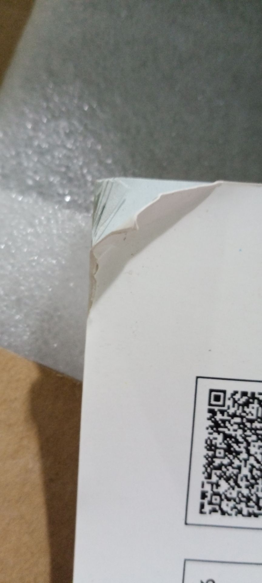 sách mới về mà như này nhìn xót cực??