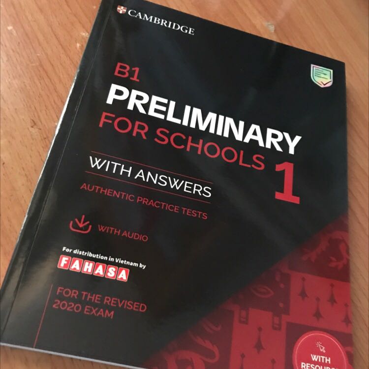 Sách đẹp giao hàng tầm 3 ngày k nhanh lắm