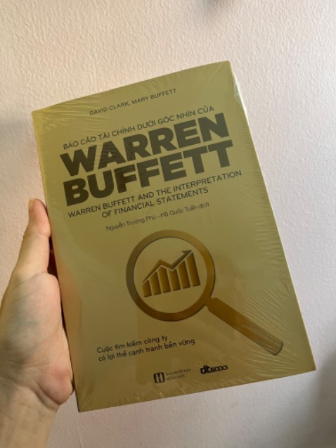 Giao hàng đúng hẹn. Sách in ấn ổn. Mình là tay mơ nên chưa dám nhận xét nội dung 🌚
