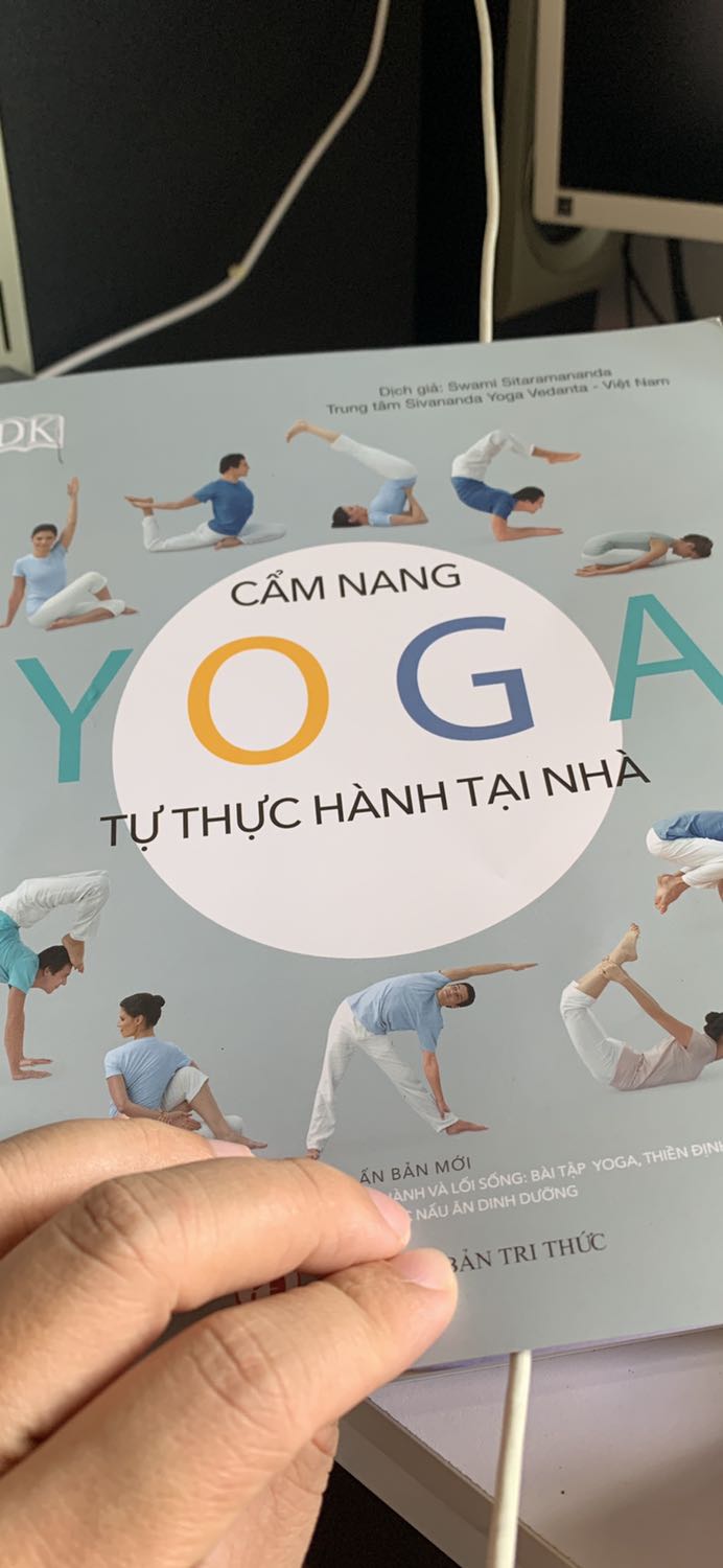 Sách rất hay, đúng về yoga cổ điển mình đang cần tìm hiểu ạ. Vừa nhận được là đọc ngấu nghiến. Sách rất hay, đúng về yoga cổ điển mình đang cần tìm hiểu ạ. Vừa nhận được là đọc ngấu nghiến.