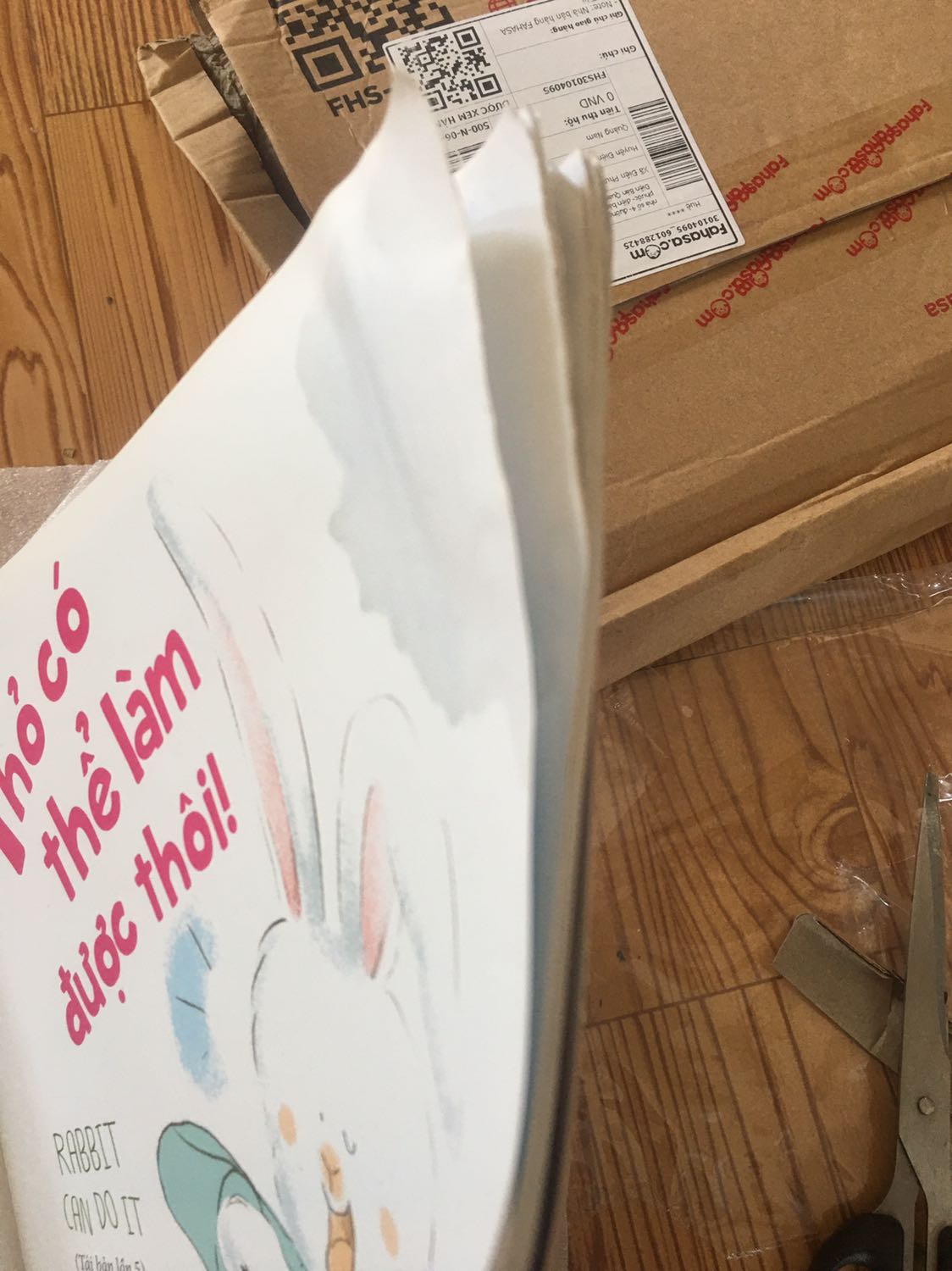 sách bị ướt , thật thất vọng về nhà sách