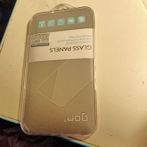 Chống va đập, dễ sử dụng, dán ôm màn hình