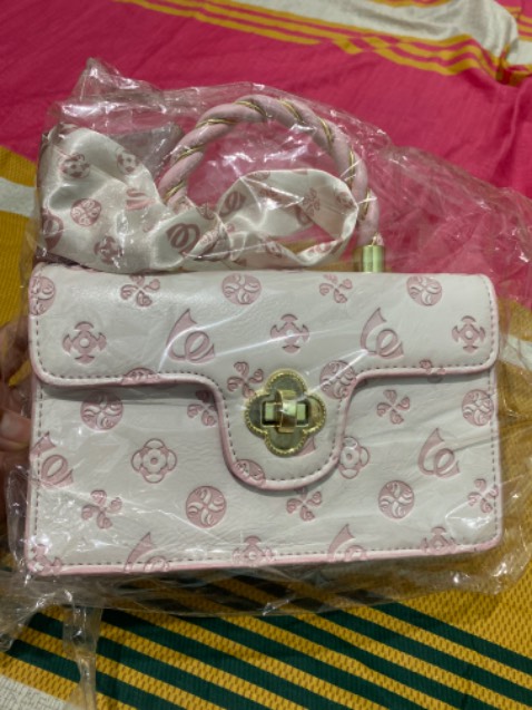 Túi rất đẹp, giao nhanh