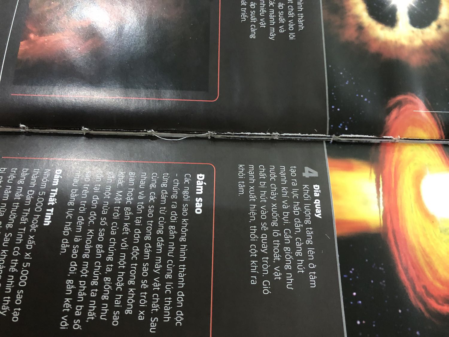 Nội dung sách rất hay, đa dạng vẫn chi tiết chứ k hời hợt. Cuốn sách kiến thức tổng quát đáng đọc. Nội dung sách được 5 sao.

Tuy nhiên chất lượng sách vừa nhận keo đã bong, chỉ khâu 2 tập đầu cũng hơi bong ra như ảnh. Sách dầy ntn mà vừa nhận về đã như kia ko biết khắc phục sao, chỉ sợ sớm rách tan tành 😭😭😭😭