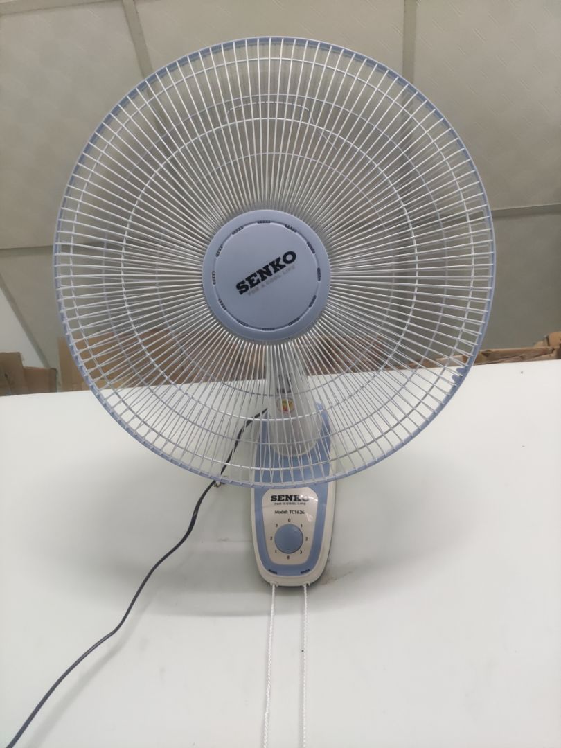 Giao hàng ko có gì để giảm sốc cho quạt hết, chỉ có thùng và sản phẩm (có giấy bh).
Nhưng hàng đến tay vẫn còn nguyên. Giao hàng ko có gì để giảm sốc cho quạt hết, chỉ có thùng và sản phẩm (có giấy bh).
Nhưng hàng đến tay vẫn còn nguyên.