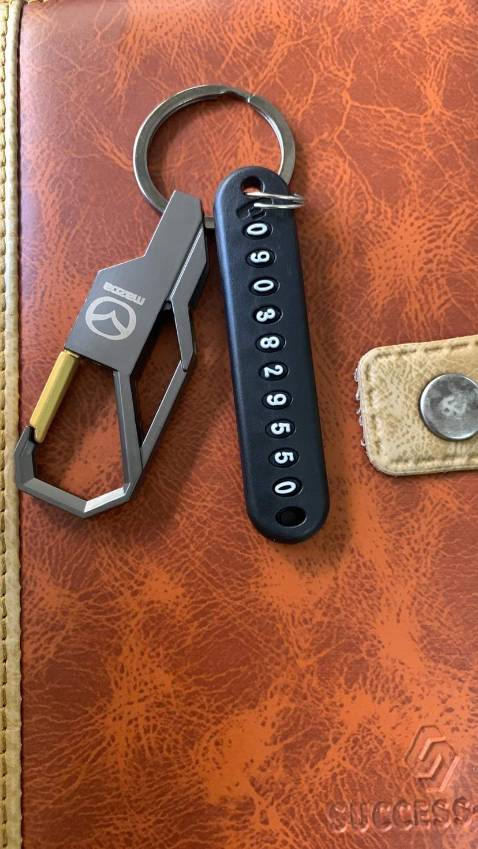 Móc khóa tiện lợi, dễ lắp, số in rõ. 2 cái đều đẹp