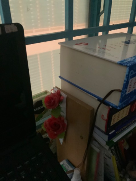 Sách hay lắm. Mình đợi shop giảm xuống rồi mua vì mua giá gốc hơi chát. Quyển 3 có từ 10 đến 18 nét. Bạn học tiếng Hoa thì nên mua các quyển này về tra từ cho chính xác nha.