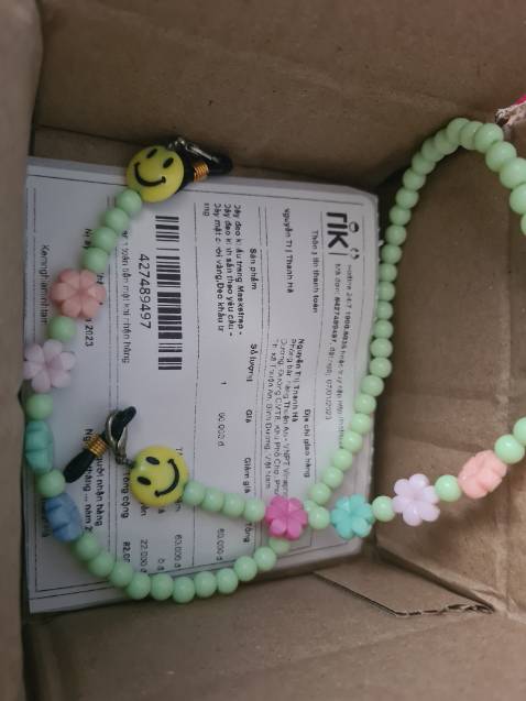 Sp ko như hình ảnh qc, quá tệ, dây vừa cũ vừa lem màu, ko thể chấp nhận đc luôn.