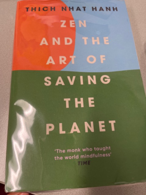 Mới mua, chưa đọc qua. Giao hàng nhanh. Cảm ơn