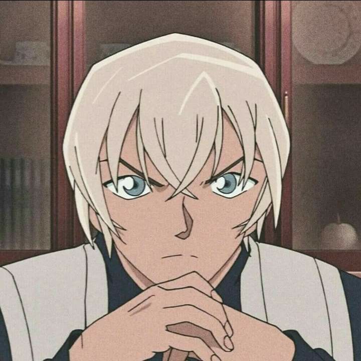 truyện hay nét vẽ đáng iu chủ yếu là mình thích furuya rei thui chứ mấy cái khác không quan trọng