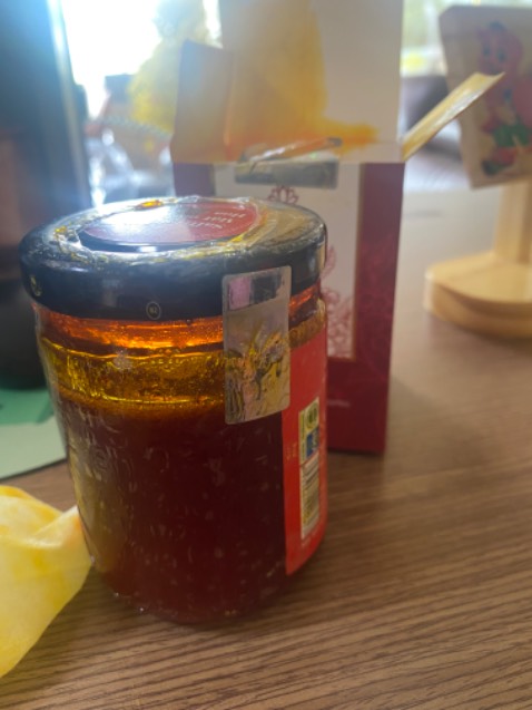 Mình Ko hiểu sao giao hàng đổ bể dữ vậy, đợi shop xử lý mãi chưa xong. Đây mình chưa bàn tới chất lượng, mà Ko hiểu sao giao đổ ra tùm lum, kêu xử lý thì chẳng ai xử lý. Mua tặng ng thân mà gặp vậy. Đúng mệt mỏi luôn. Cách shop xử lý chậm.