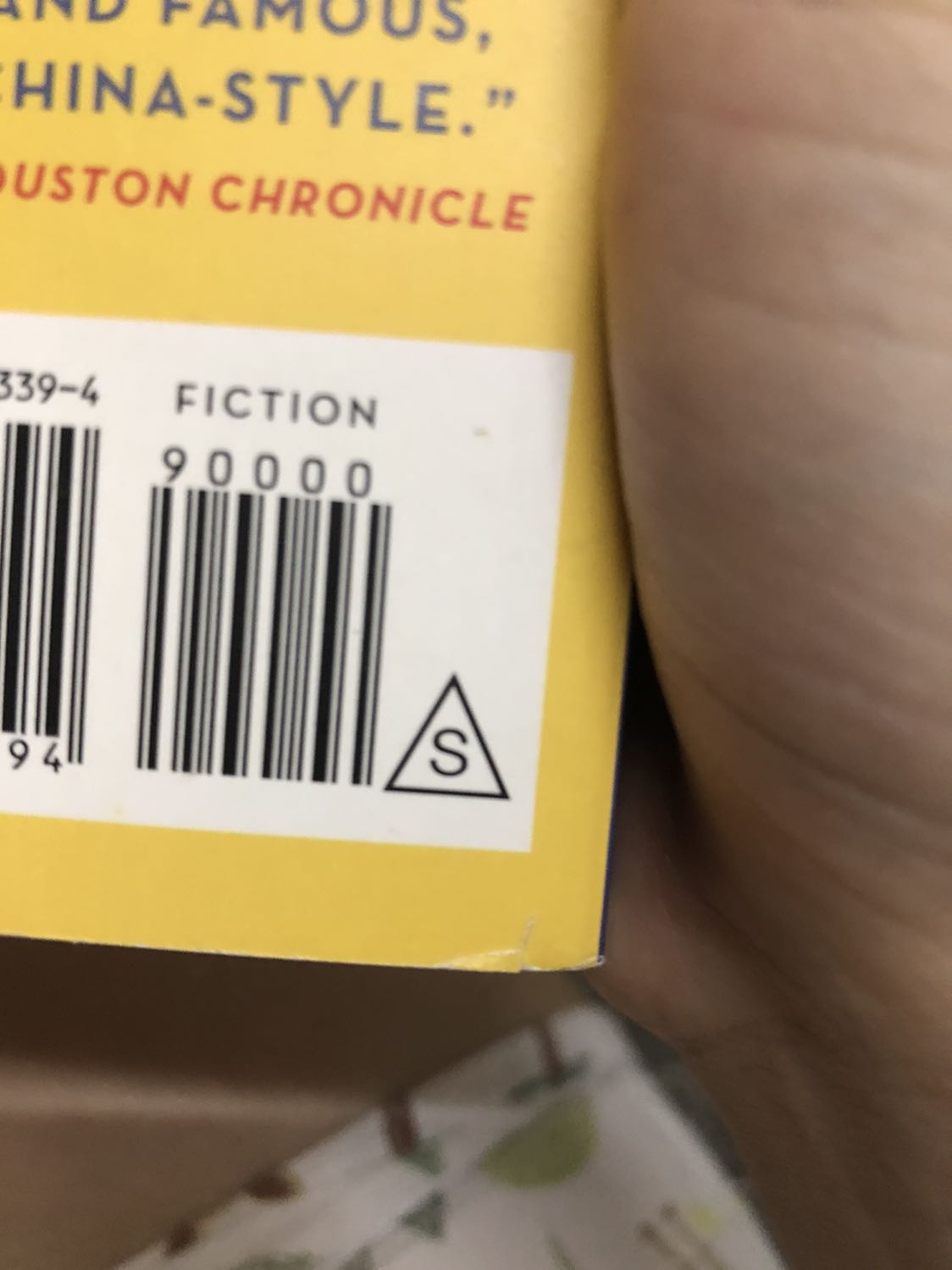 Mình mua quyển này lần đầu đã bị rách rồi. Nhưng điều quan trọng là sau khi mình đổi vẫn là một quyển sách bị rách (khác). Mình không hiểu tiki nghĩ gì khi làm vậy nữa. Vừa tốn thời gian vừa tốn tiền vận chuyển, chất lượng thì không cải thiện được tẹo nào.