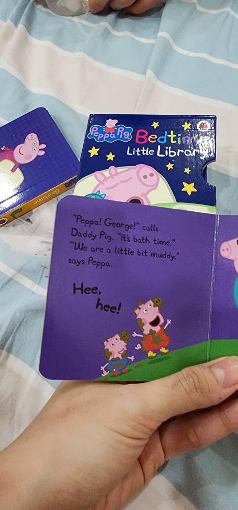 Sách siêu cưng luôn, mini bé dễ cầm nữa Sách siêu cưng luôn, mini bé dễ cầm nữa