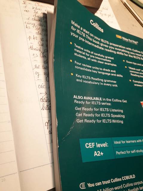 giao hàng chậm do dịch thì có thể thông cảm
nhưng đóng gói hàng quá chán khiến sách bị gãy
sách hình như là sách in hay sao í
hơi thất vọng :((((