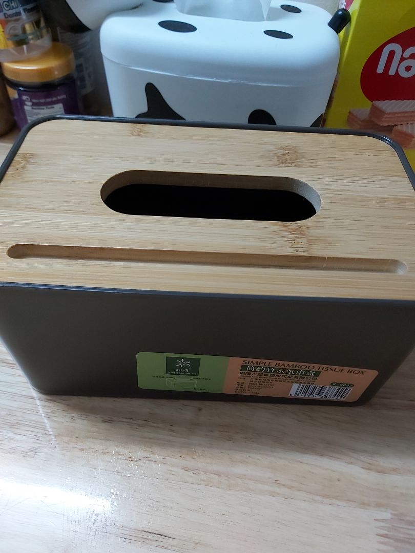 hàng không giống như quảng cáo màu trắng giao màu nâu . kích thước hộp nhỏ hơn với quảng cáo. mua bán nên nói đúng sự thật . cảm thấy rất khó chịu hàng không giống như quảng cáo màu trắng giao màu nâu . kích thước hộp nhỏ hơn với quảng cáo. mua bán nên nói đúng sự thật . cảm thấy rất khó chịu