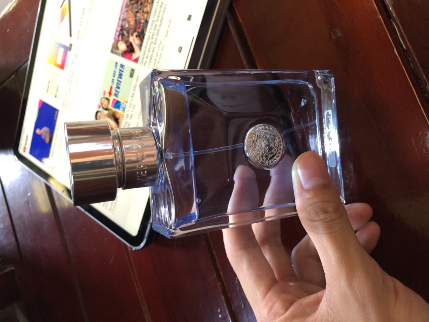 Hàng chuẩn mình khá thích mùi này hương thơm lưu cũng khá lâu