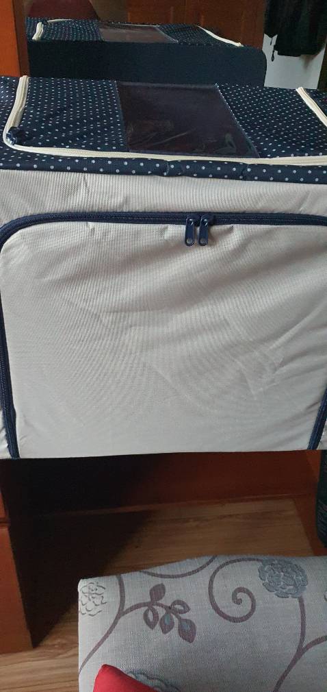 Hộp đẹp, cứng cáp, đựng được rất nhiều đồ. Shop có thư cảm ơn rất dễ thương, ủng hộ 5 sao!