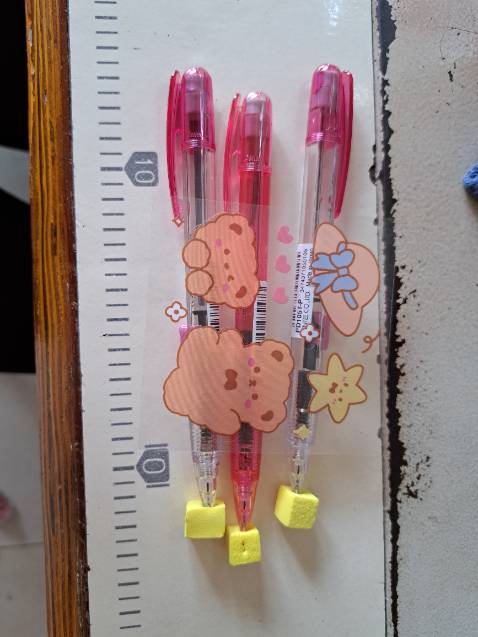 Bút ok,tặng titker dễ thương..đóng gói cẩn thận