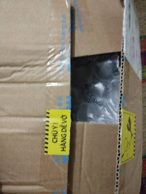 Mua 1 chai 100g được tặng chai 25g mà ko thấy. Làm ăn *** Mua 1 chai 100g được tặng chai 25g mà ko thấy. Làm ăn ***