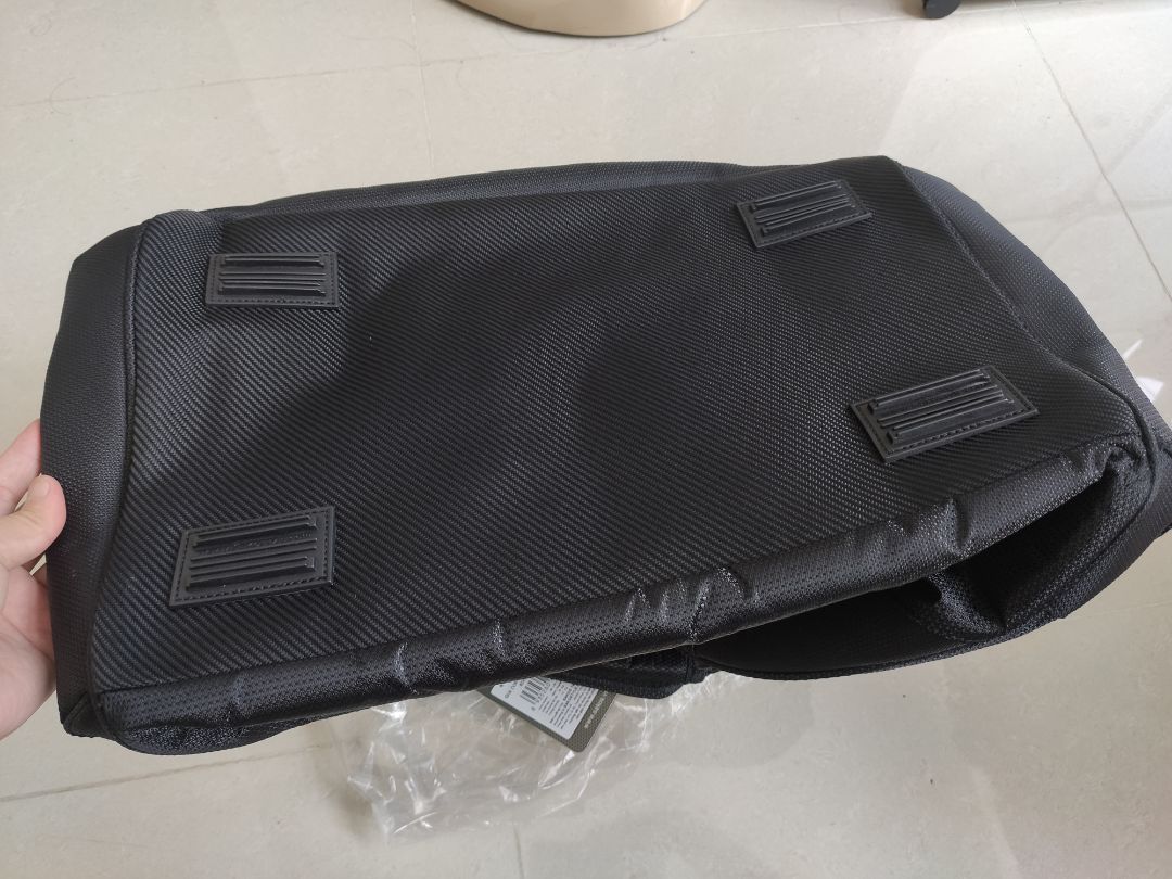 Hàng tốt, to, đựng được nhiều đồ (Max 20kg). Shop uy tín, Tiki giao nhanh, gói đẹp. Rất hài lòng!